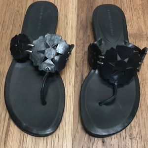 Vera Wang Black Leather Slides